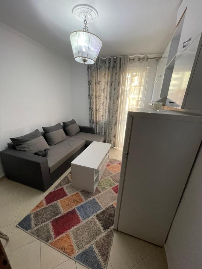 Lacasa-wilson Square Apartment